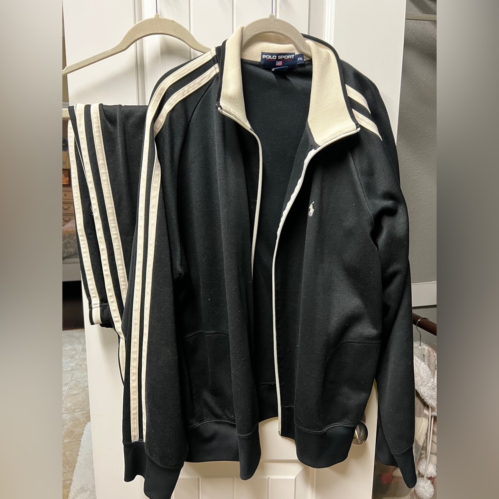 Ralph Lauren POLO sweatsuit.